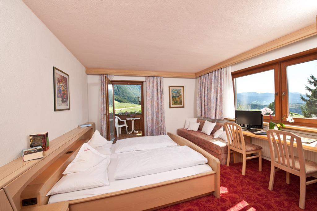 Hotel Rosenheim Rodengo Room photo